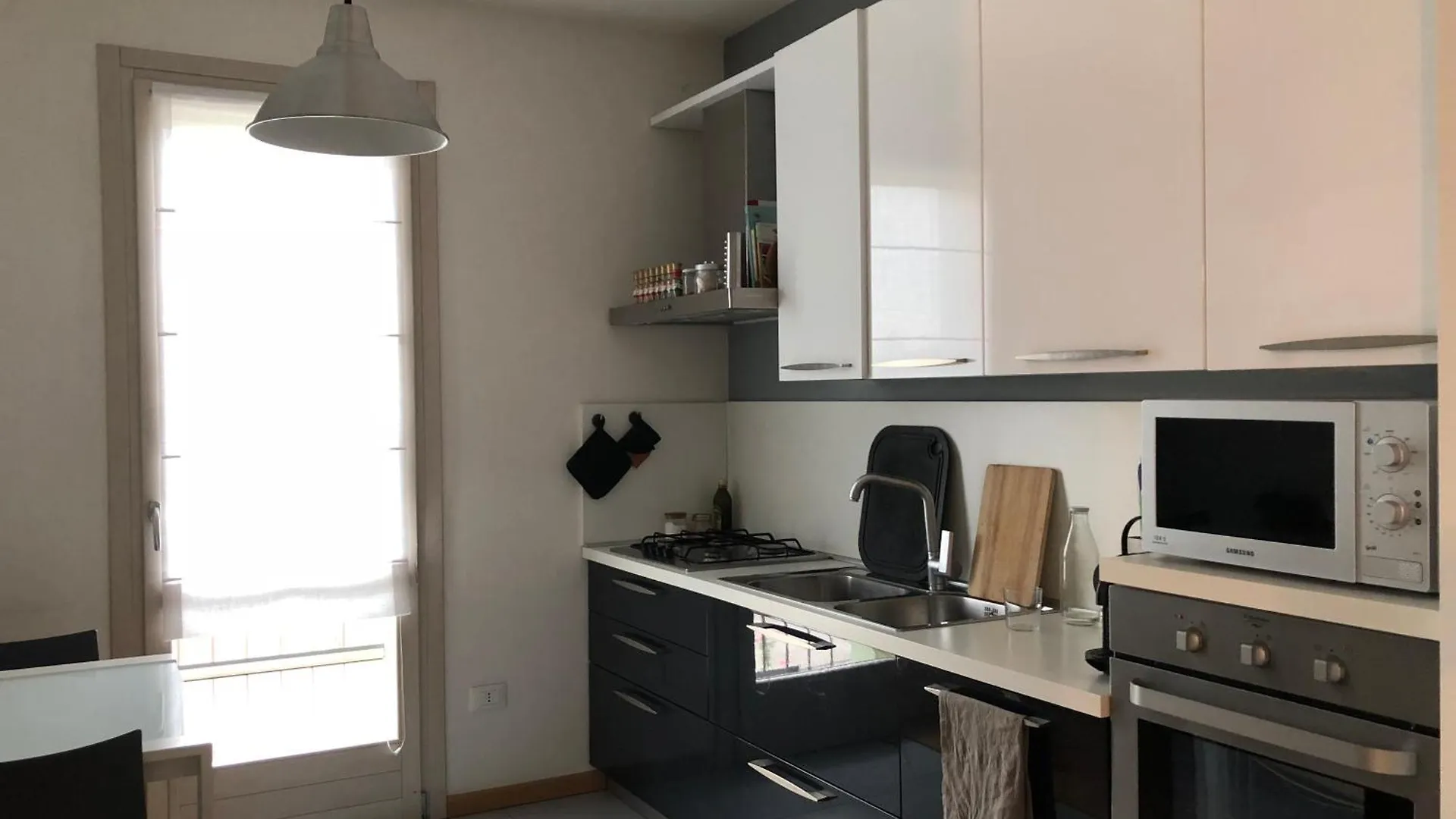 Homestay La Stanza Di Cesare Apartment Treviso